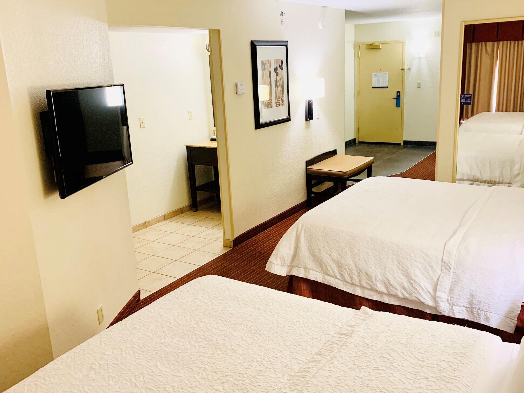 Hampton Inn Champaign/Urbana Exterior photo