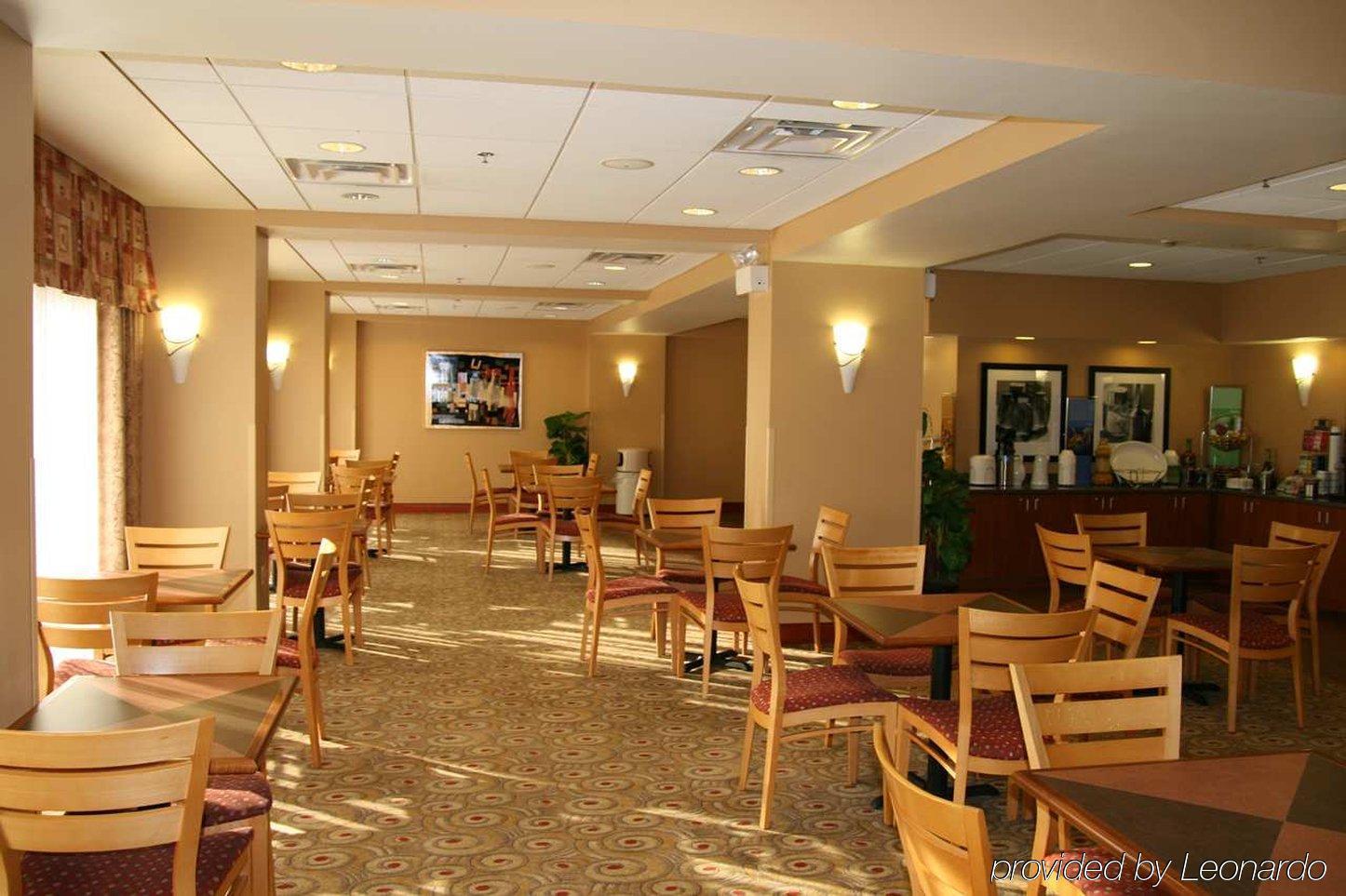 Hampton Inn Champaign/Urbana Restaurant photo